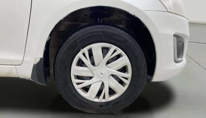 2015 Maruti Swift VXI, Petrol, Manual, 1,12,768 km, Right Front Wheel