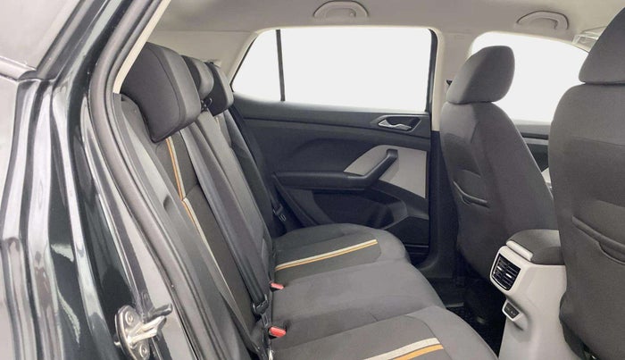 2021 Skoda KUSHAQ AMBITION 1.0L TSI AT, Petrol, Automatic, 30,663 km, Right Side Rear Door Cabin