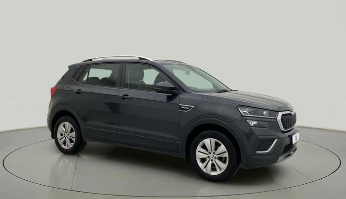 2021 Skoda KUSHAQ AMBITION 1.0L TSI AT, Petrol, Automatic, 30,663 km, Right Front Diagonal