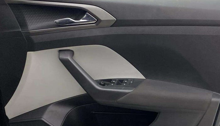 2021 Skoda KUSHAQ AMBITION 1.0L TSI AT, Petrol, Automatic, 30,663 km, Driver Side Door Panels Control