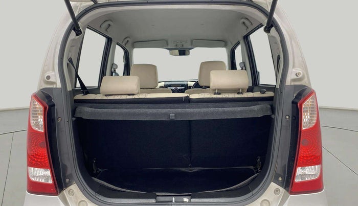 2017 Maruti Wagon R 1.0 VXI AMT, Petrol, Automatic, 28,197 km, Boot Inside