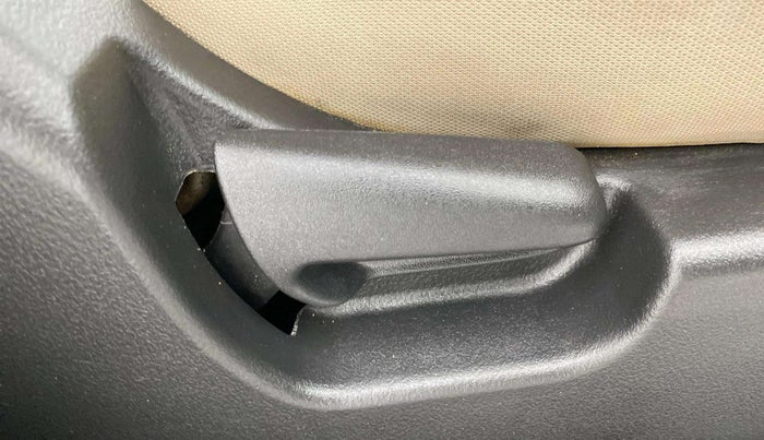 2017 Maruti Wagon R 1.0 VXI AMT, Petrol, Automatic, 28,197 km, Driver Side Adjustment Panel