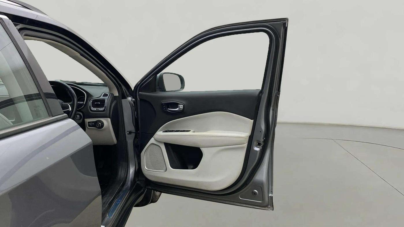2019 Jeep Compass LIMITED PLUS PETROL AT, Petrol, Automatic, 64,045 km, RHS Front Door