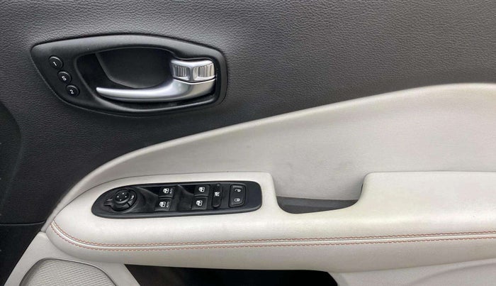 2019 Jeep Compass LIMITED PLUS PETROL AT, Petrol, Automatic, 63,565 km, Driver Side Door Panels Control