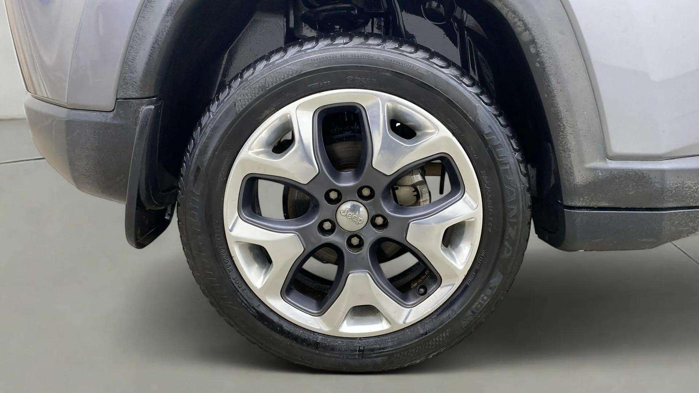 2019 Jeep Compass LIMITED PLUS PETROL AT, Petrol, Automatic, 64,045 km, Right Rear Wheel