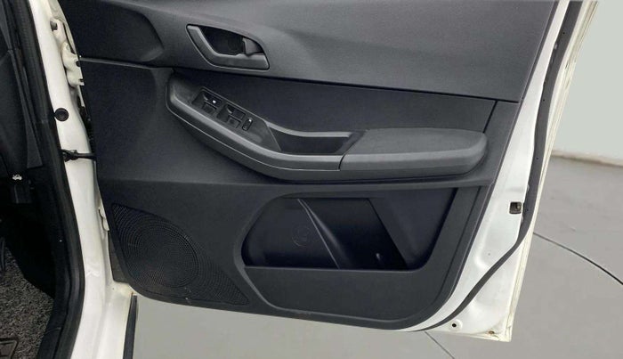 2023 Tata TIAGO NRG XZ MT, Petrol, Manual, 34,798 km, Driver Side Door Panels Control