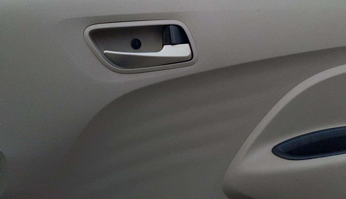 2020 Hyundai NEW SANTRO SPORTZ AMT, Petrol, Automatic, 63,807 km, Driver Side Door Panels Control