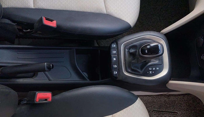2020 Hyundai NEW SANTRO SPORTZ AMT, Petrol, Automatic, 63,807 km, Gear Lever