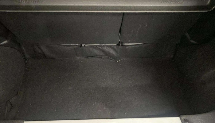 2021 Maruti New Wagon-R VXI 1.0, Petrol, Manual, 25,405 km, Boot Inside