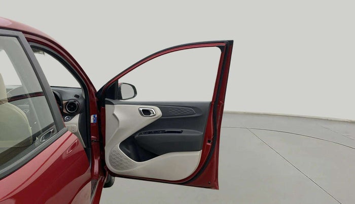 2020 Hyundai AURA SX PLUS 1.2 AMT, Petrol, Automatic, 81,068 km, RHS Front Door