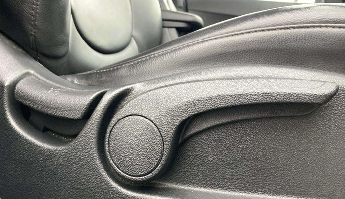 2019 Hyundai Creta E PLUS 1.4 DIESEL, Diesel, Manual, 47,505 km, Driver Side Adjustment Panel