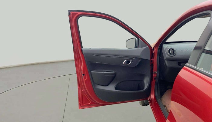 2020 Renault Kwid RXT 1.0 AMT (O), Petrol, Automatic, 18,296 km, LHS Front Door
