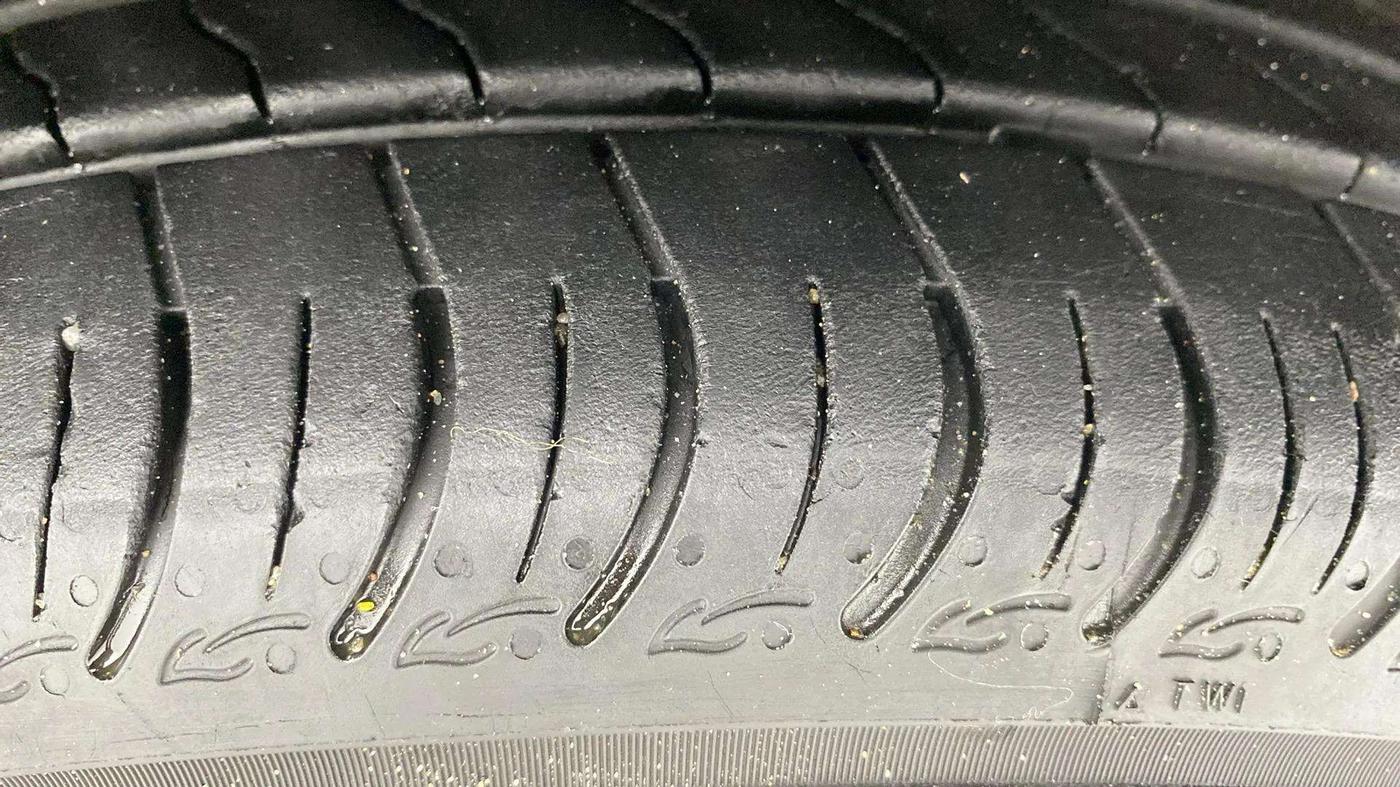 2018 Maruti Celerio VXI AMT, Petrol, Automatic, 65,111 km, Left Front Tyre Tread