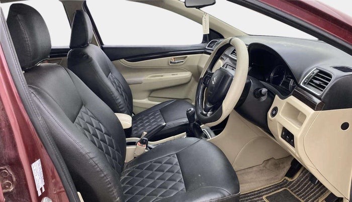2017 Maruti Ciaz ZDI+ SHVS, Diesel, Manual, 69,207 km, Right Side Front Door Cabin
