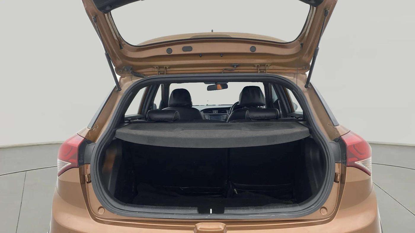 2015 Hyundai i20 Active 1.2 SX, Petrol, Manual, 49,457 km, Boot Open Zoomed View