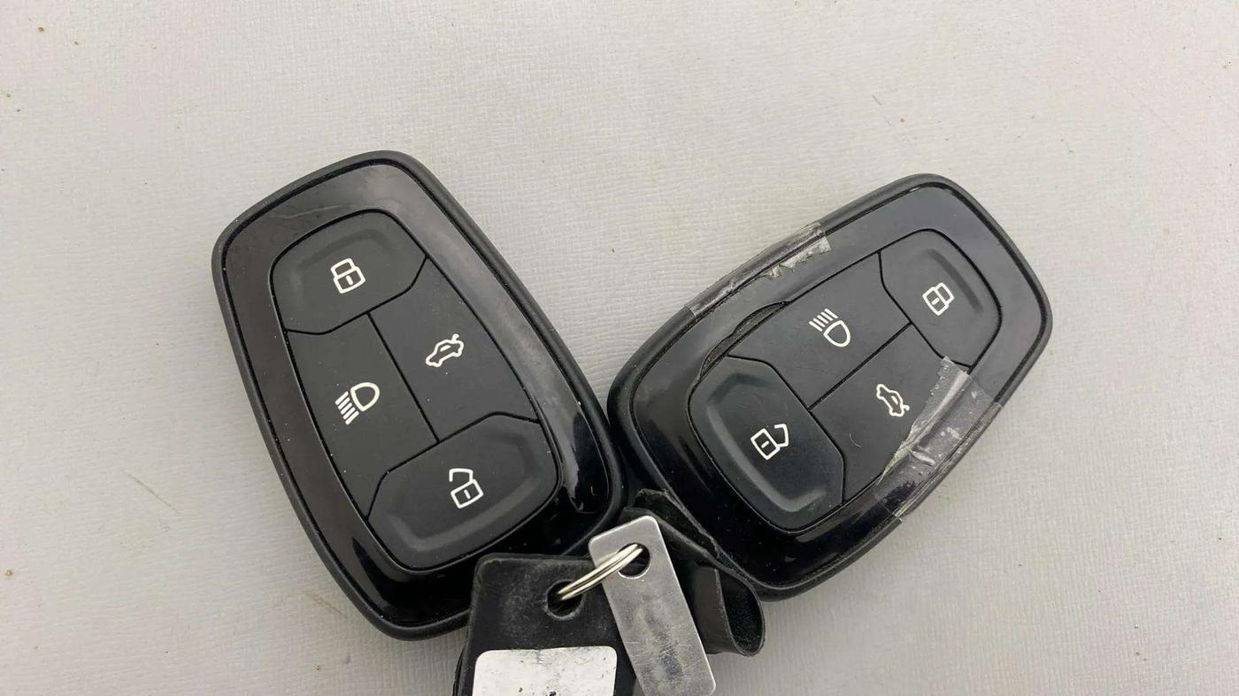 2021 Tata TIAGO NRG XZ AMT, Petrol, Automatic, 45,145 km, Key Close Up