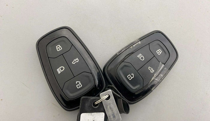 2021 Tata TIAGO NRG XZ AMT, Petrol, Automatic, 44,890 km, Key Close Up