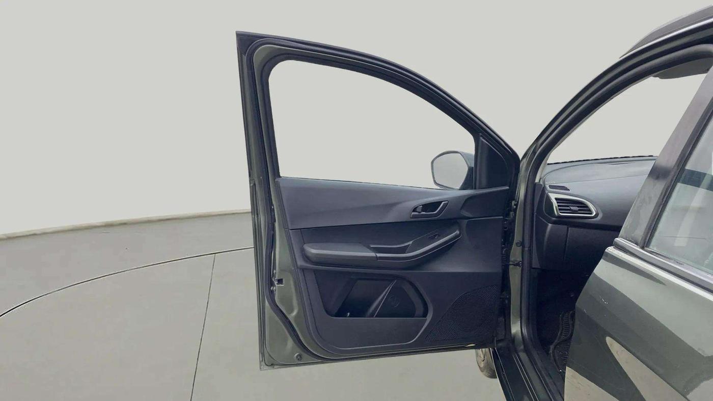 2021 Tata TIAGO NRG XZ AMT, Petrol, Automatic, 45,145 km, LHS Front Door