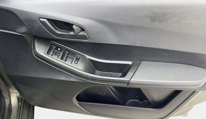 2021 Tata TIAGO NRG XZ AMT, Petrol, Automatic, 44,890 km, Driver Side Door Panels Control
