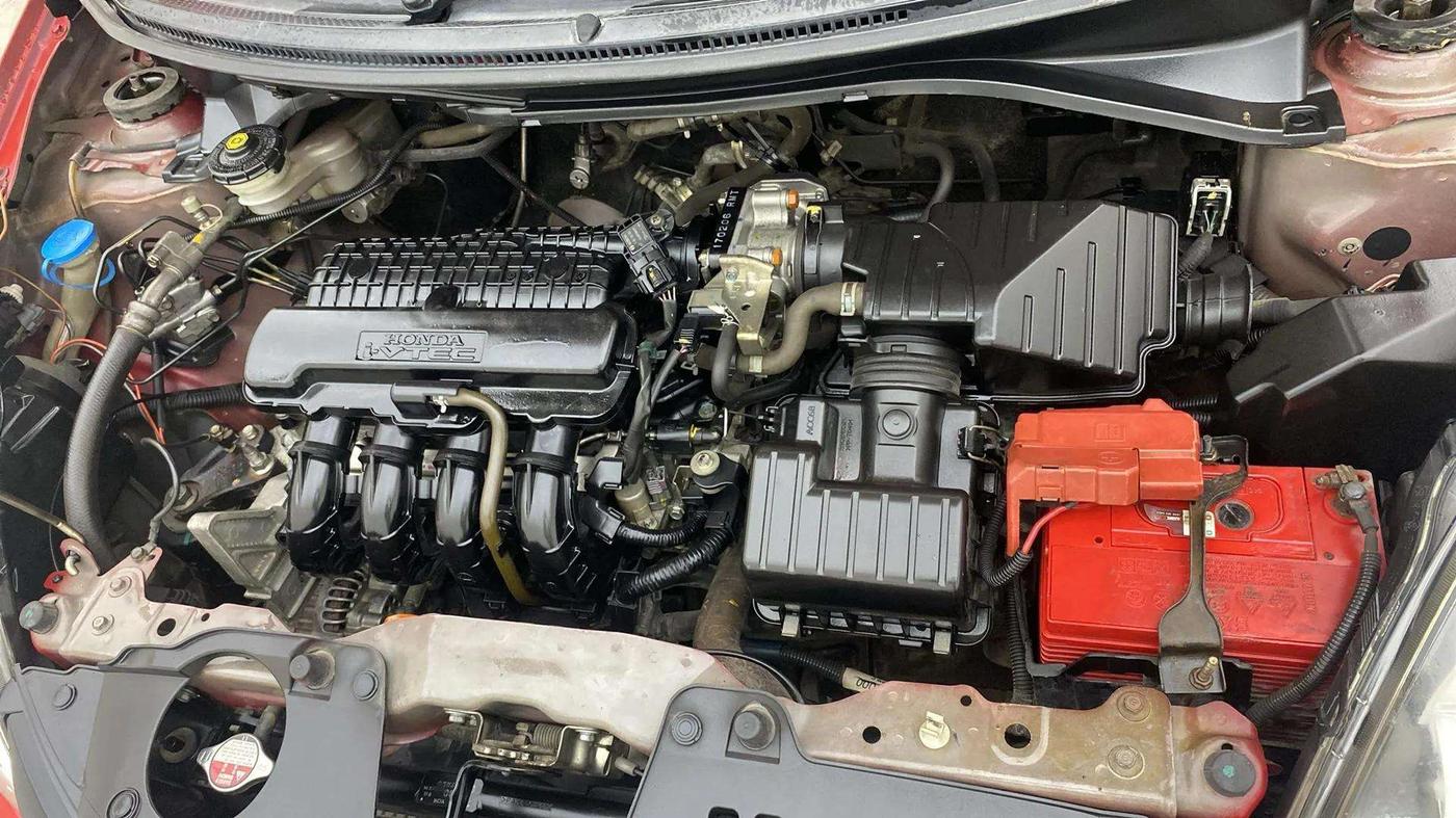 2017 Honda Brio S MT, Petrol, Manual, 93,253 km, Engine View - Left