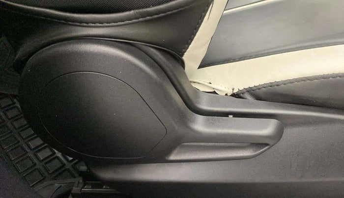 2024 Tata NEXON PURE 1.2 PETROL, Petrol, Manual, 5,731 km, Driver Side Adjustment Panel