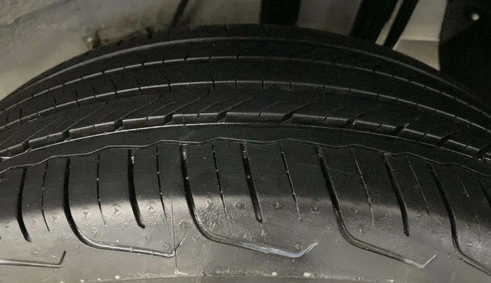 2024 Tata NEXON PURE 1.2 PETROL, Petrol, Manual, 5,731 km, Left Rear Tyre Tread