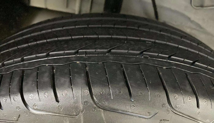 2024 Tata NEXON PURE 1.2 PETROL, Petrol, Manual, 5,731 km, Right Rear Tyre Tread