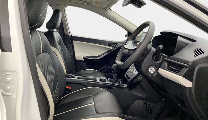 2024 Tata NEXON PURE 1.2 PETROL, Petrol, Manual, 5,731 km, Right Side Front Door Cabin