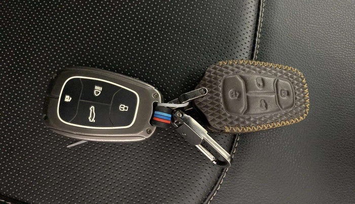 2021 Tata NEXON XZ PLUS (O) PETROL DARK EDITION, Petrol, Manual, 65,474 km, Key Close Up