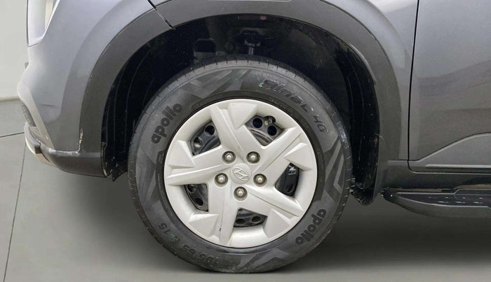 2020 Hyundai VENUE S 1.2, Petrol, Manual, 18,145 km, Left Front Wheel