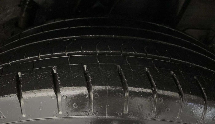 2020 Hyundai VENUE S 1.2, Petrol, Manual, 18,145 km, Left Rear Tyre Tread