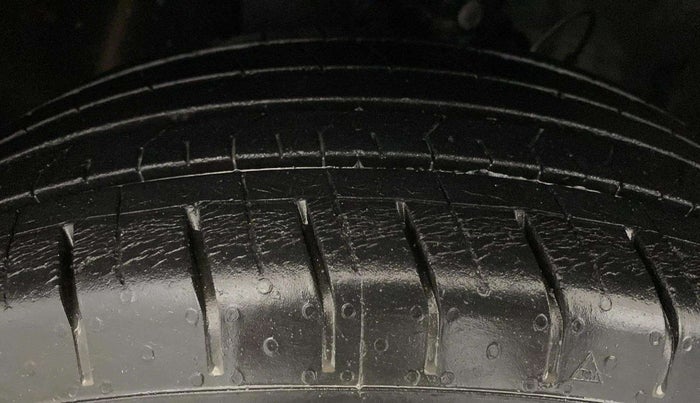 2020 Hyundai VENUE S 1.2, Petrol, Manual, 18,145 km, Left Front Tyre Tread