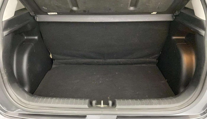 2020 Hyundai VENUE S 1.2, Petrol, Manual, 18,145 km, Boot Open Zoomed View