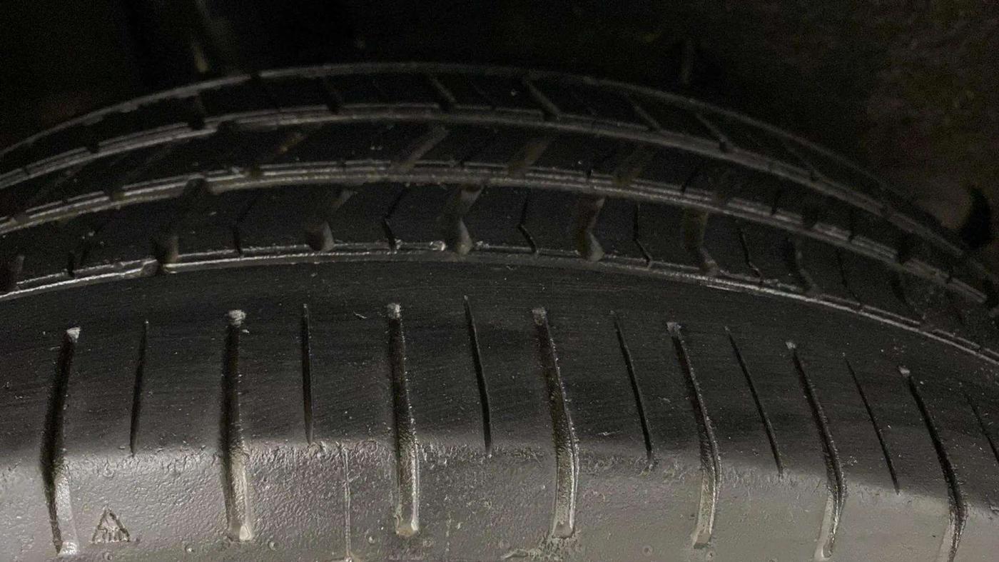 2020 Toyota Glanza G, Petrol, Manual, 46,382 km, Right Rear Tyre Tread