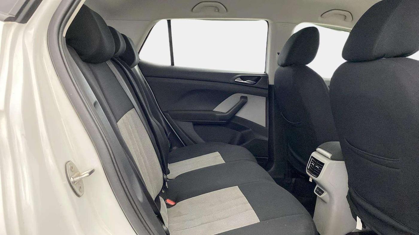 2022 Skoda KUSHAQ AMBITION 1.0L TSI MT, Petrol, Manual, 38,311 km, Right Side Rear Door Cabin