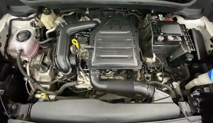 2022 Skoda KUSHAQ AMBITION 1.0L TSI MT, Petrol, Manual, 38,311 km, Engine View