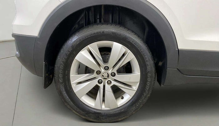 2022 Skoda KUSHAQ AMBITION 1.0L TSI MT, Petrol, Manual, 38,311 km, Right Rear Wheel