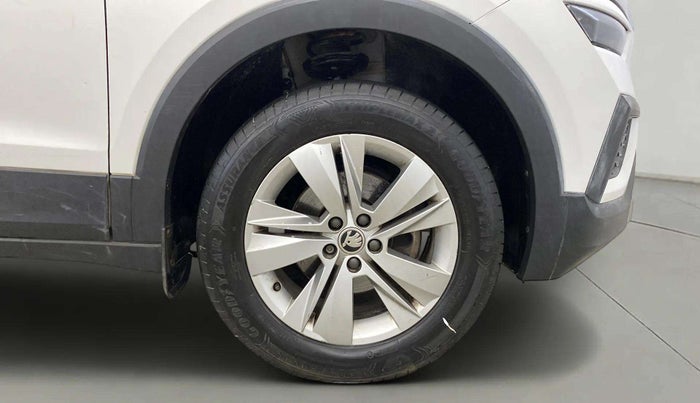2022 Skoda KUSHAQ AMBITION 1.0L TSI MT, Petrol, Manual, 38,311 km, Right Front Wheel