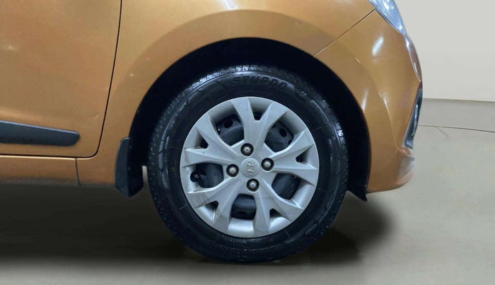2016 Hyundai Grand i10 SPORTZ 1.2 KAPPA VTVT, Petrol, Manual, 37,048 km, Right Front Wheel