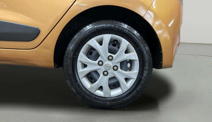 2016 Hyundai Grand i10 SPORTZ 1.2 KAPPA VTVT, Petrol, Manual, 37,048 km, Left Rear Wheel
