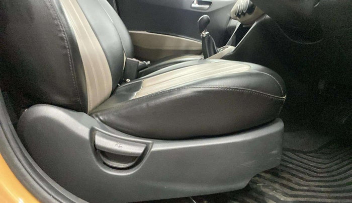 2016 Hyundai Grand i10 SPORTZ 1.2 KAPPA VTVT, Petrol, Manual, 37,048 km, Driver Side Adjustment Panel