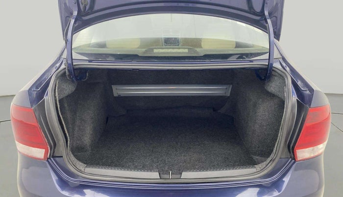 2015 Volkswagen Vento HIGHLINE PETROL AT, Petrol, Automatic, 85,679 km, Boot Inside