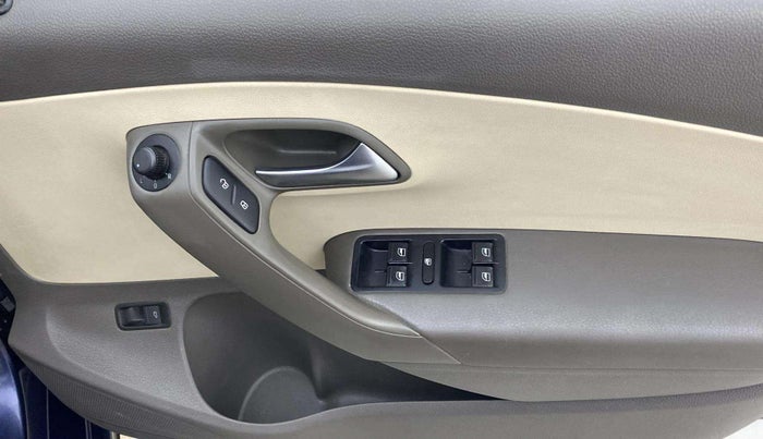 2015 Volkswagen Vento HIGHLINE PETROL AT, Petrol, Automatic, 85,679 km, Driver Side Door Panels Control