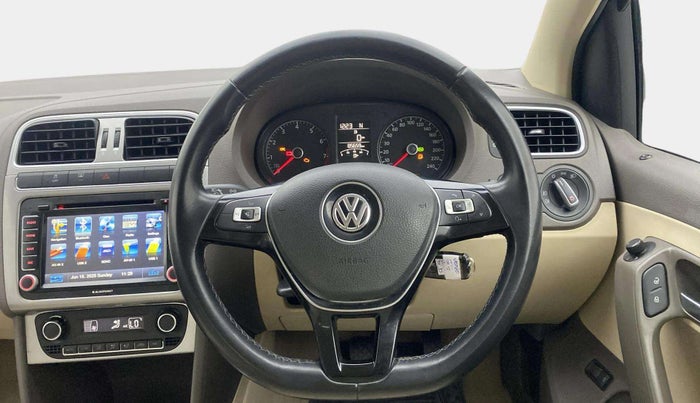 2015 Volkswagen Vento HIGHLINE PETROL AT, Petrol, Automatic, 85,679 km, Steering Wheel Close Up