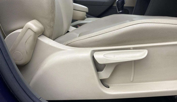 2015 Volkswagen Vento HIGHLINE PETROL AT, Petrol, Automatic, 85,679 km, Driver Side Adjustment Panel