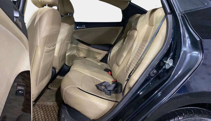 2017 Hyundai Verna 1.6 VTVT SX, Petrol, Manual, 46,678 km, Right Side Rear Door Cabin