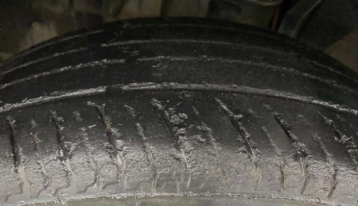 2023 Nissan MAGNITE XV MT, CNG, Manual, 50,312 km, Left Front Tyre Tread
