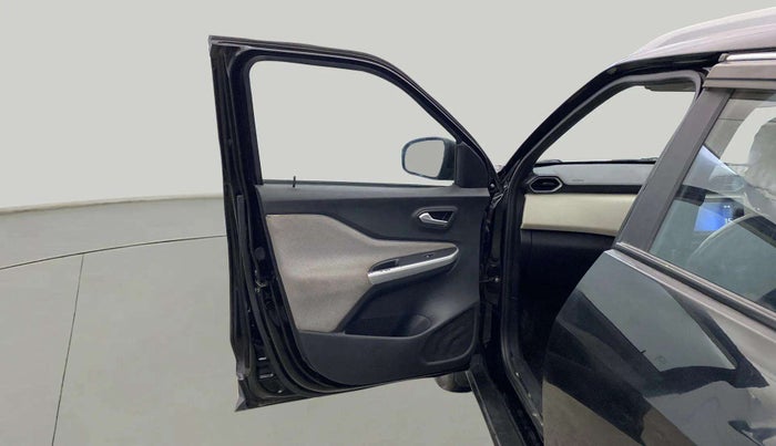 2023 Nissan MAGNITE XV MT, CNG, Manual, 50,312 km, LHS Front Door