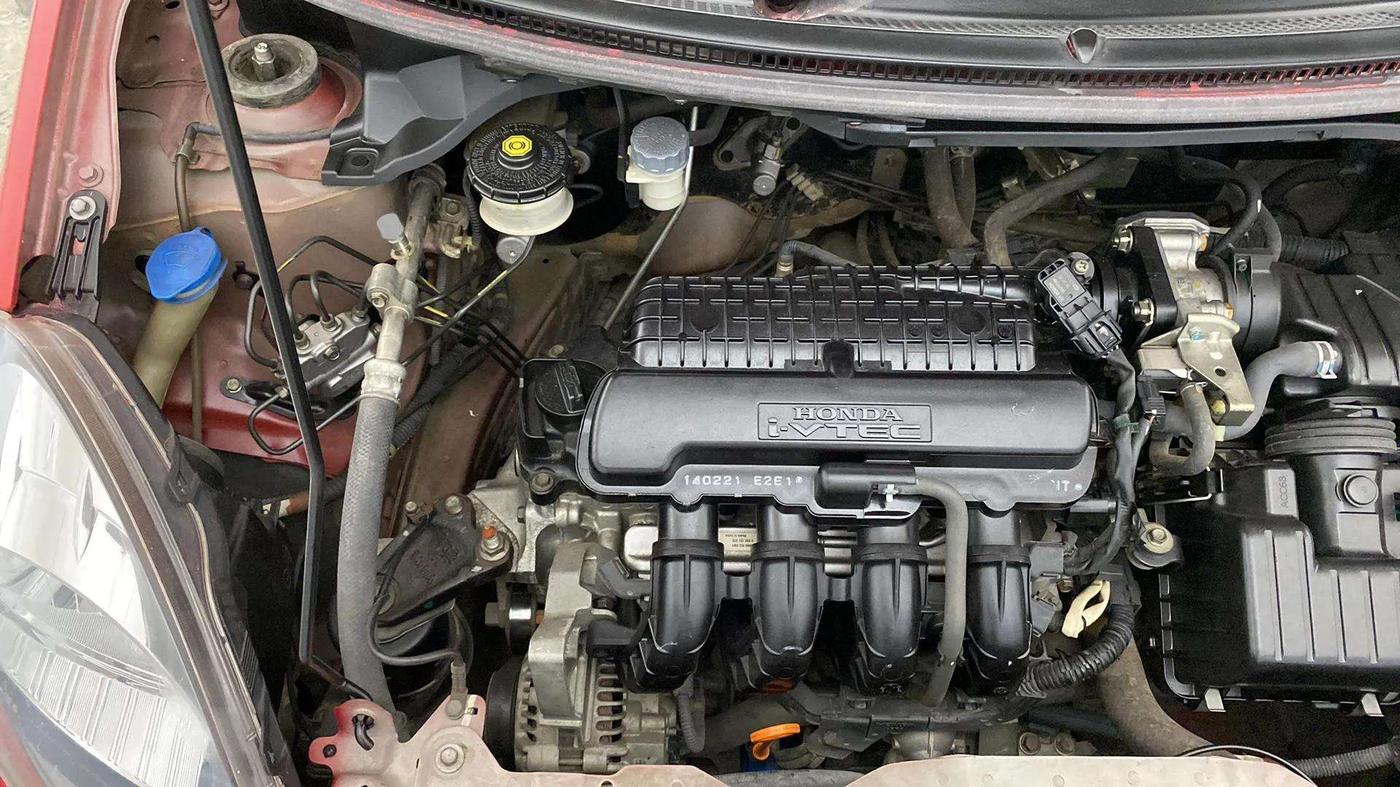 2014 Honda Brio S MT, Petrol, Manual, 56,297 km, Engine View - Right