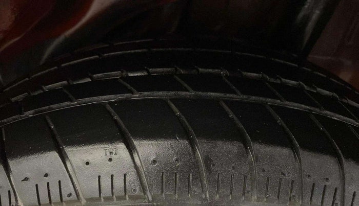 2014 Honda Brio S MT, Petrol, Manual, 56,228 km, Left Rear Tyre Tread